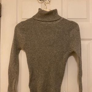 Light grey turtle neck